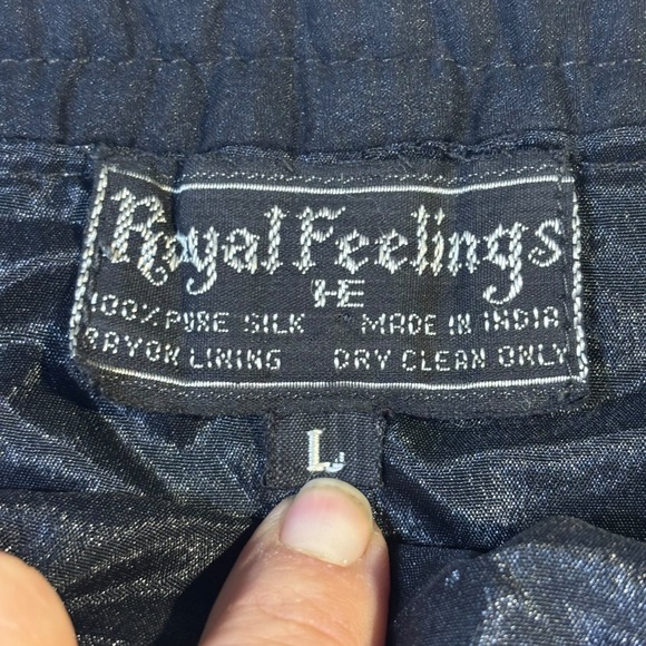 Royal Feelings Black Sequin Pleated Midi Skirt Size L 100% Silk with Lining - Picture 3 of 8